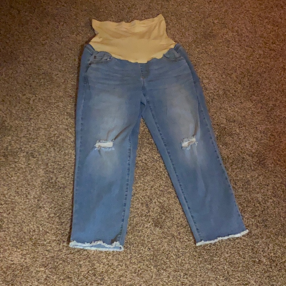 a:glow Maternity Cropped Light Blue Jeans - Size L